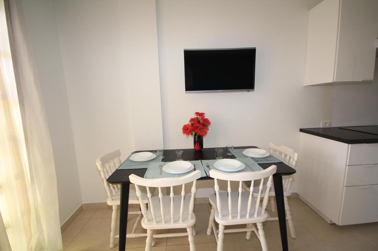 Las Americas - 2 Bedrooms - Flayla-A Арона Екстериор снимка