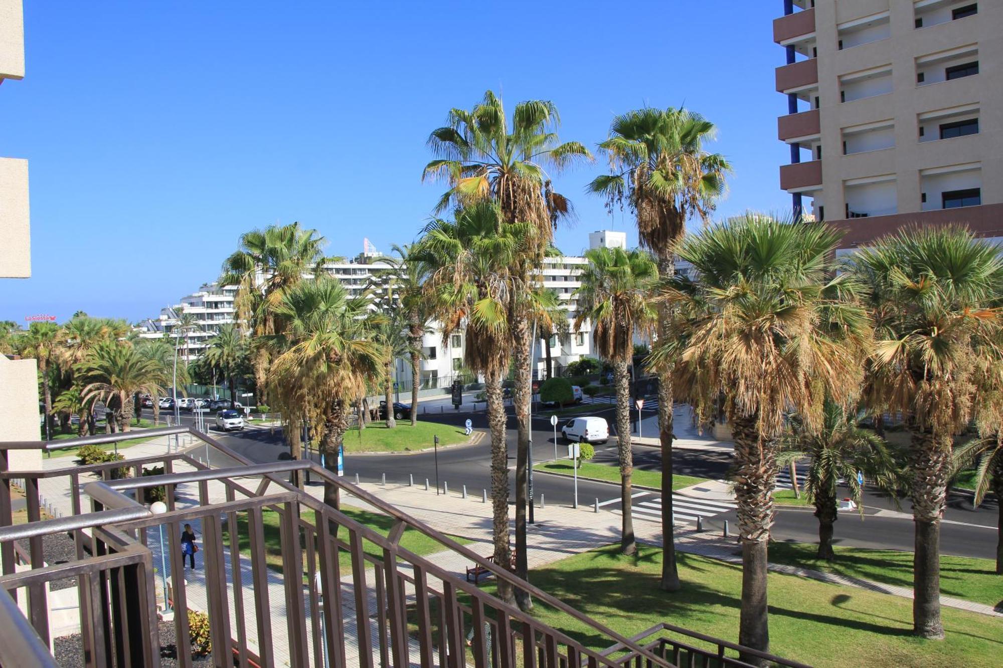 Las Americas - 2 Bedrooms - Flayla-A Арона Екстериор снимка